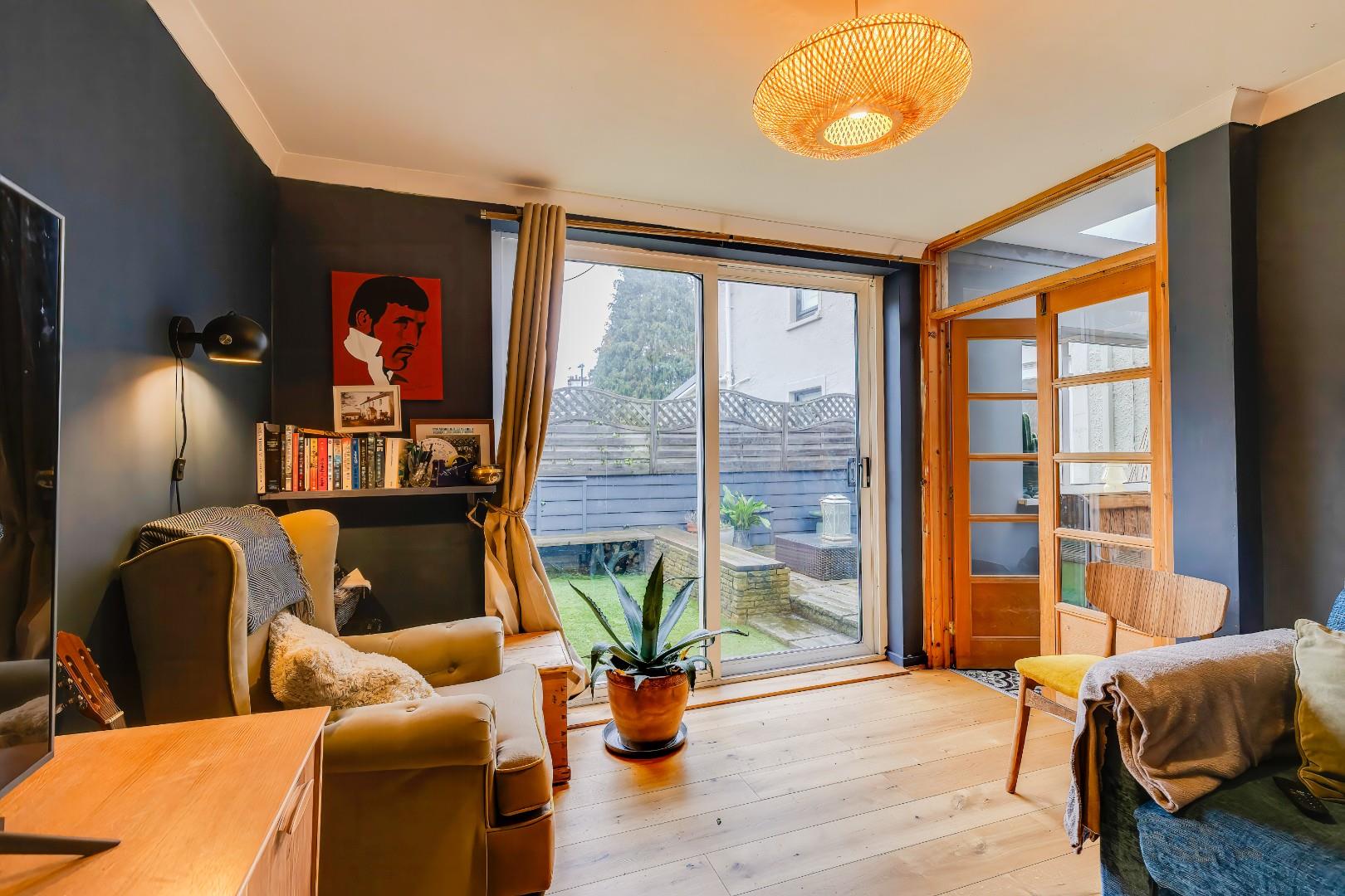 Borough Close, Cowbridge, Vale of Glamorgan, CF71 7BN